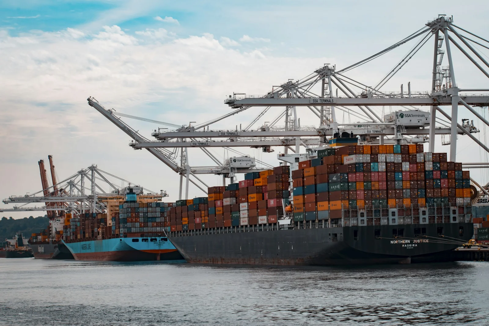 Port maritime et conteneurs Chine France